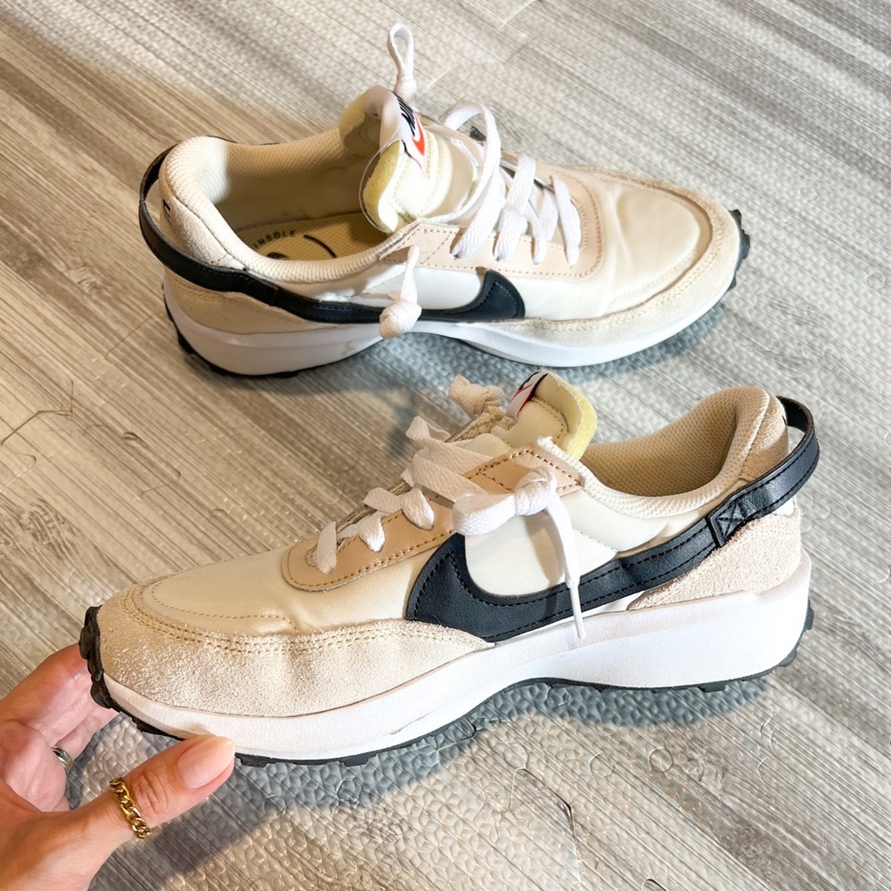 Nike Women's Waffle Debut Running Shoes